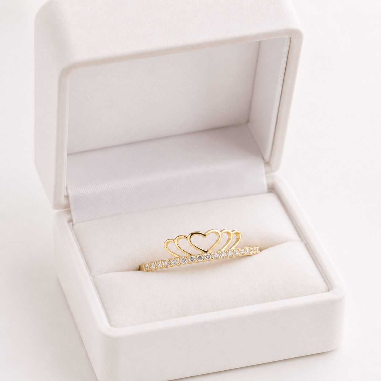 IMPERA Triple Heart Ring – 10K Gold