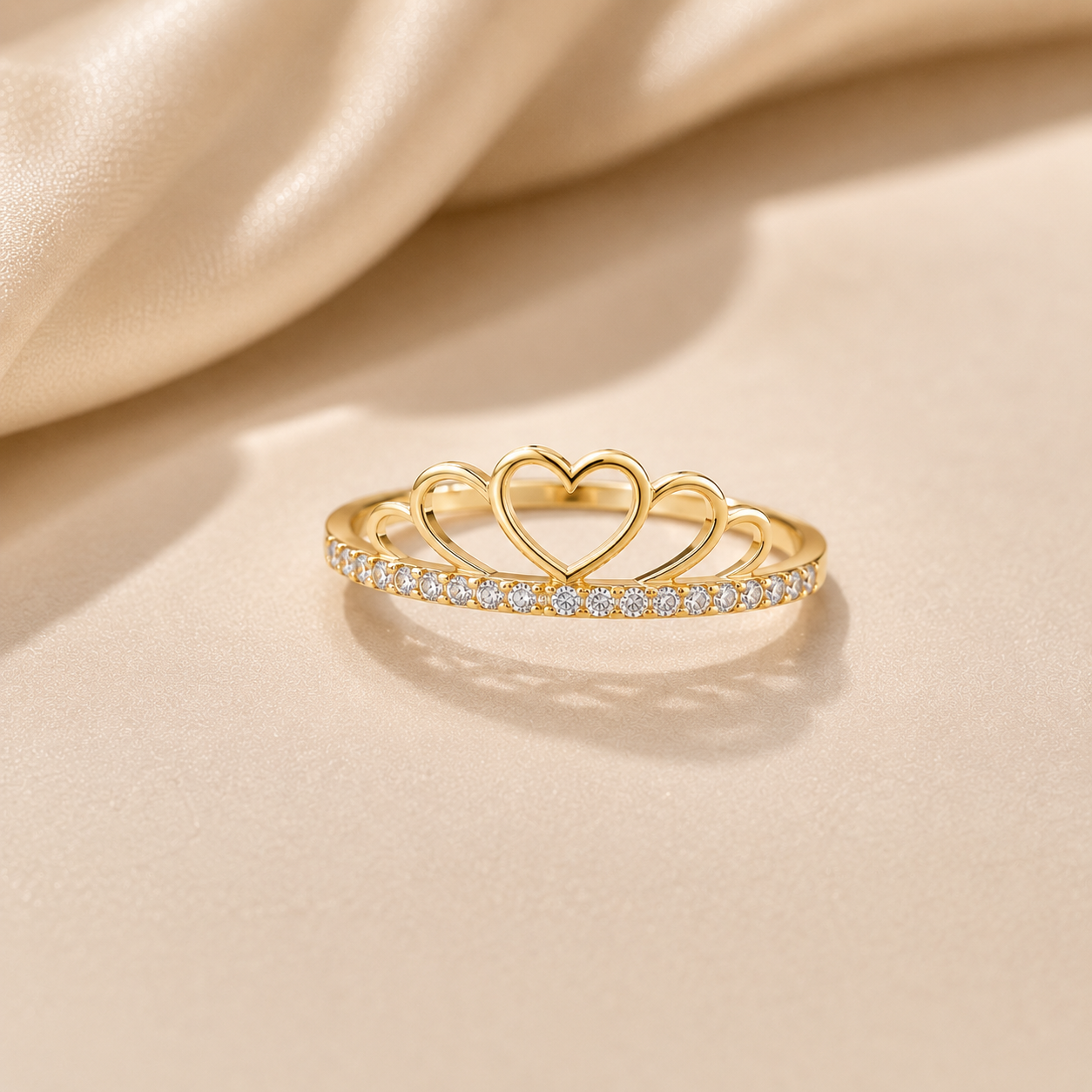 IMPERA Triple Heart Ring – 10K Gold